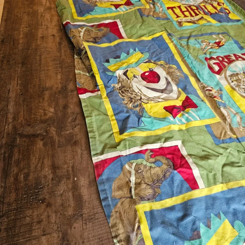 MCM Vintage Circus Valance Curtain Panel Greatest Thrill Clown Elephant Ruffle